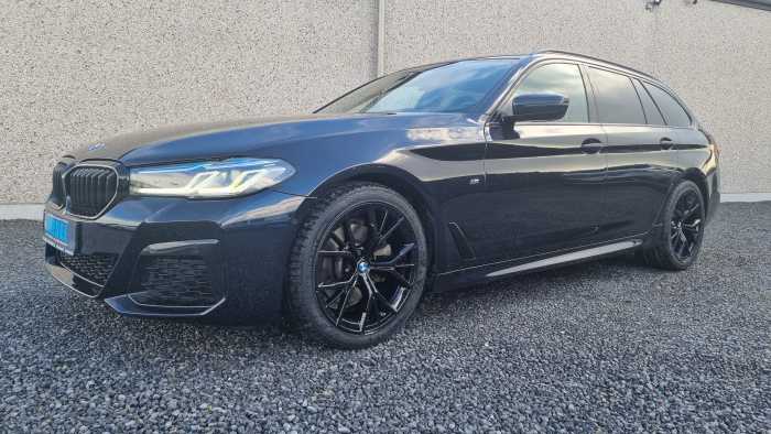 Photo du véhicule BMW 518d Touring dA MHEV,M technic,19",CAM,LAZER,! 