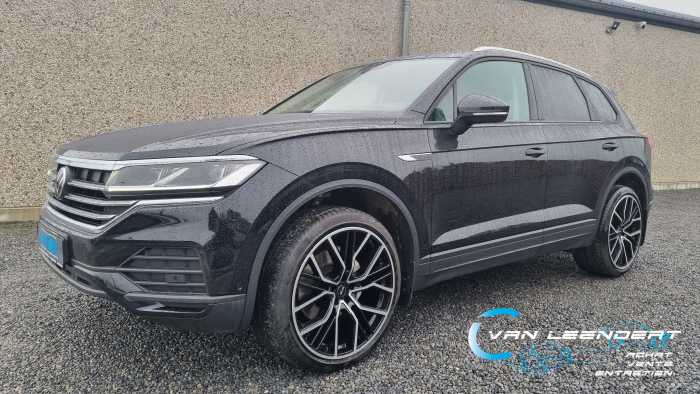 Photo du véhicule VW Touareg 3.0 TDi V6 SCR 4Motion, UTILITAIRE, 42000€ HTVA 